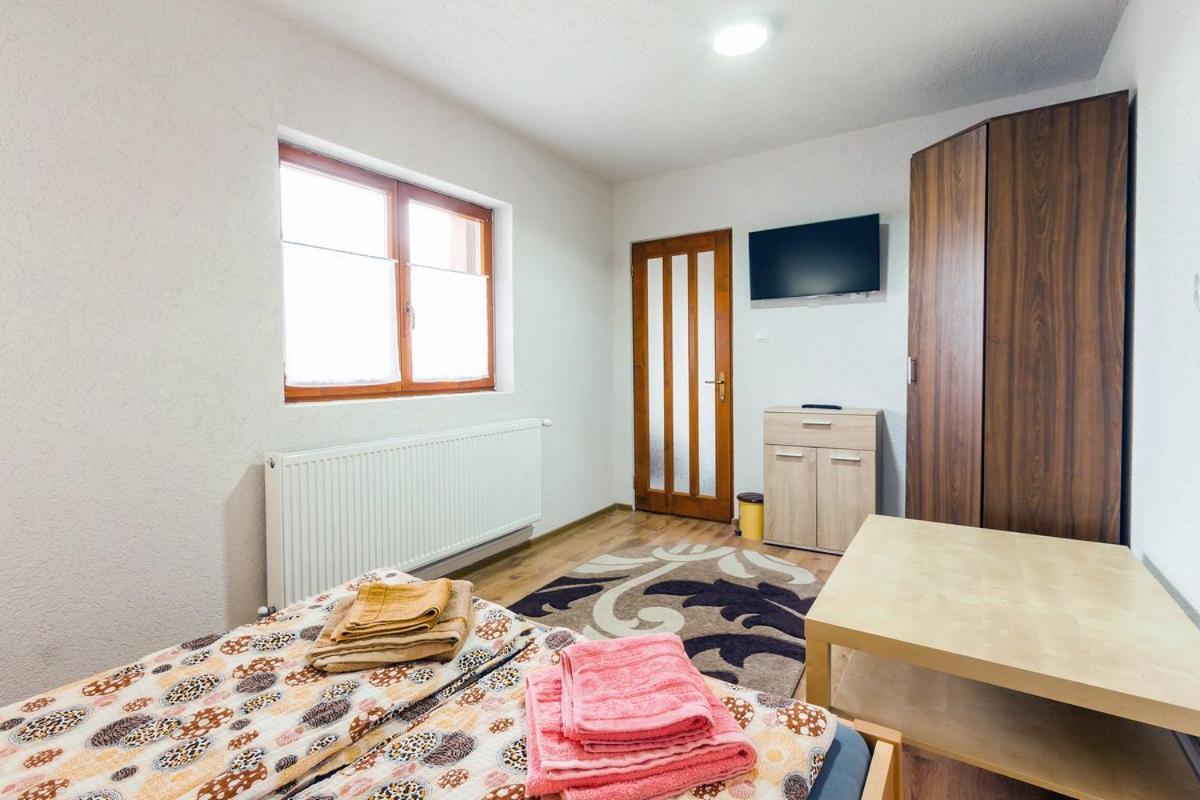 Villa Erőss Kulcsosház Lăzarea Esterno foto