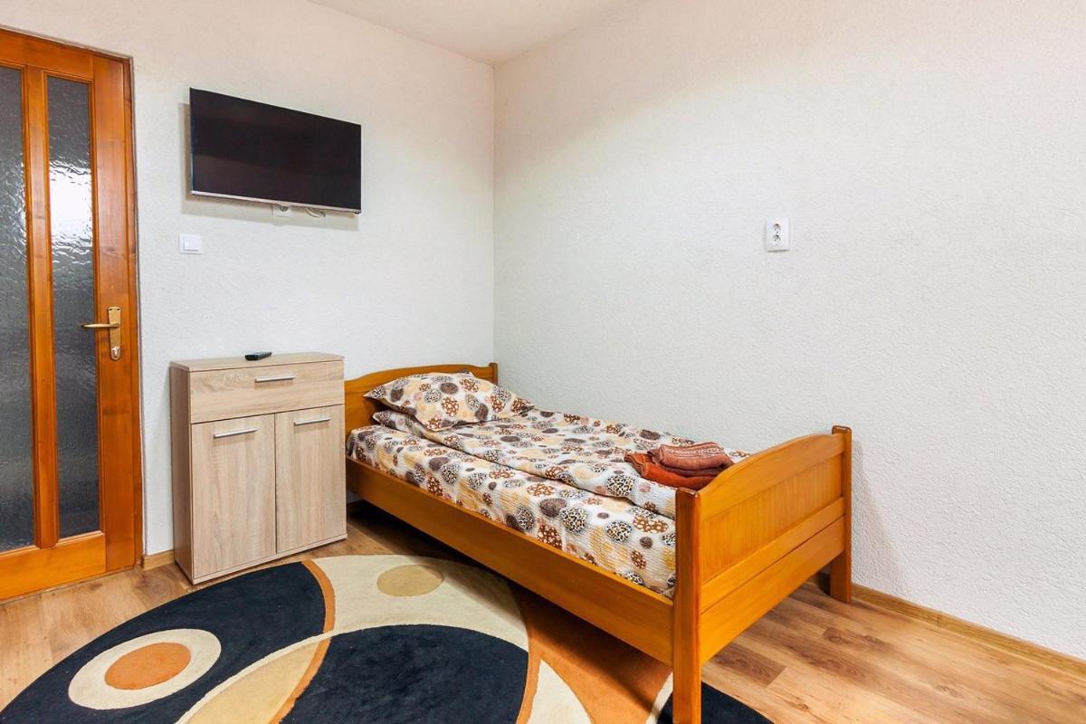 Villa Erőss Kulcsosház Lăzarea Esterno foto