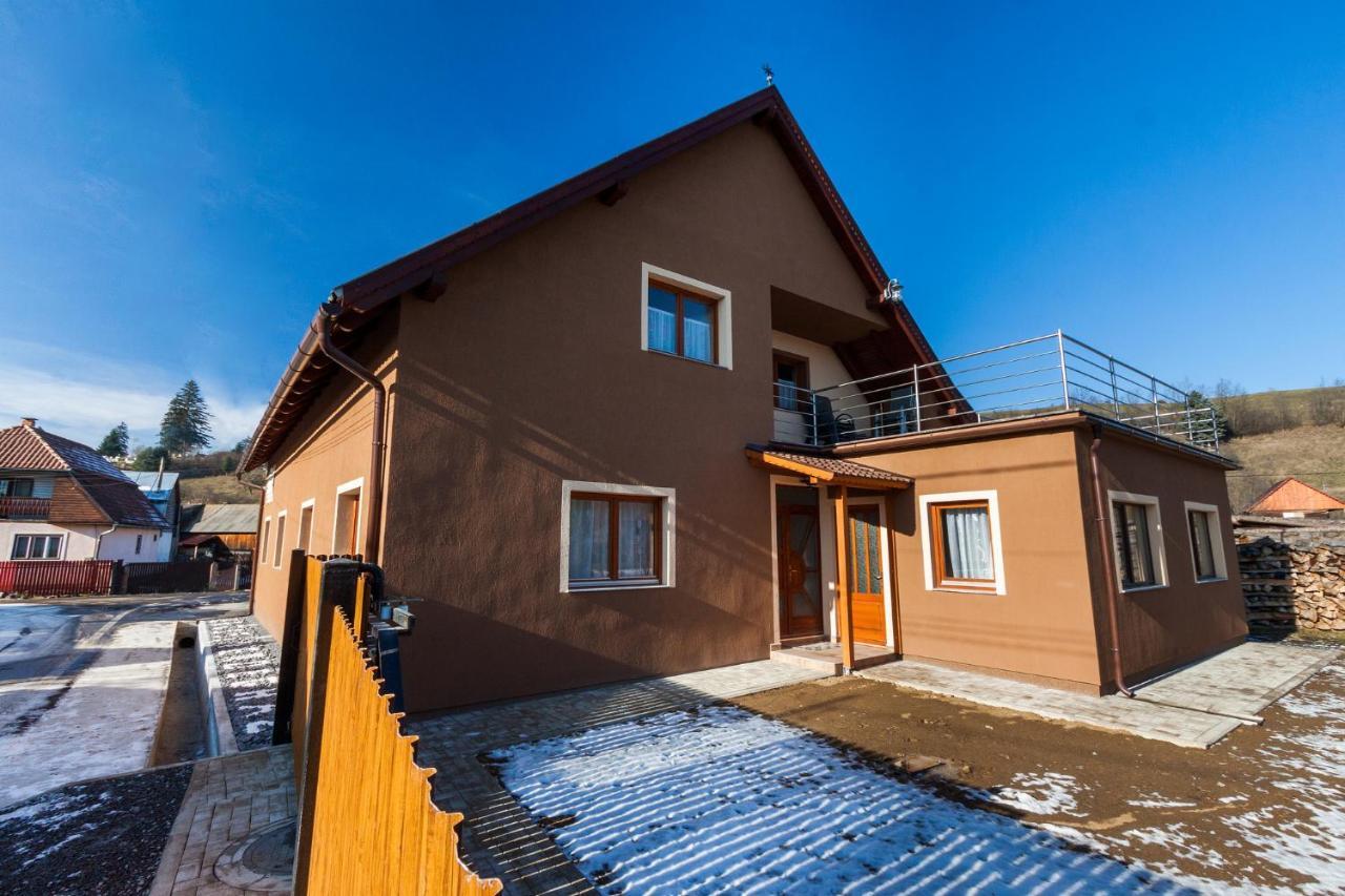 Villa Erőss Kulcsosház Lăzarea Esterno foto