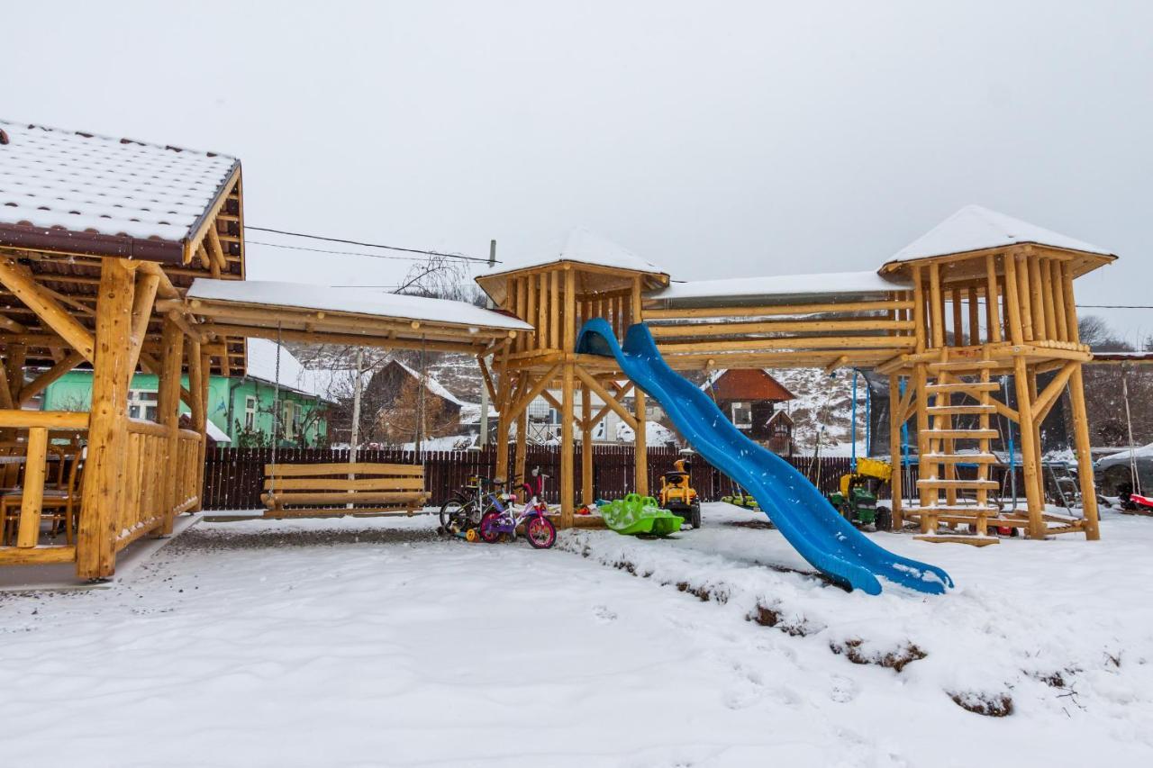 Villa Erőss Kulcsosház Lăzarea Esterno foto
