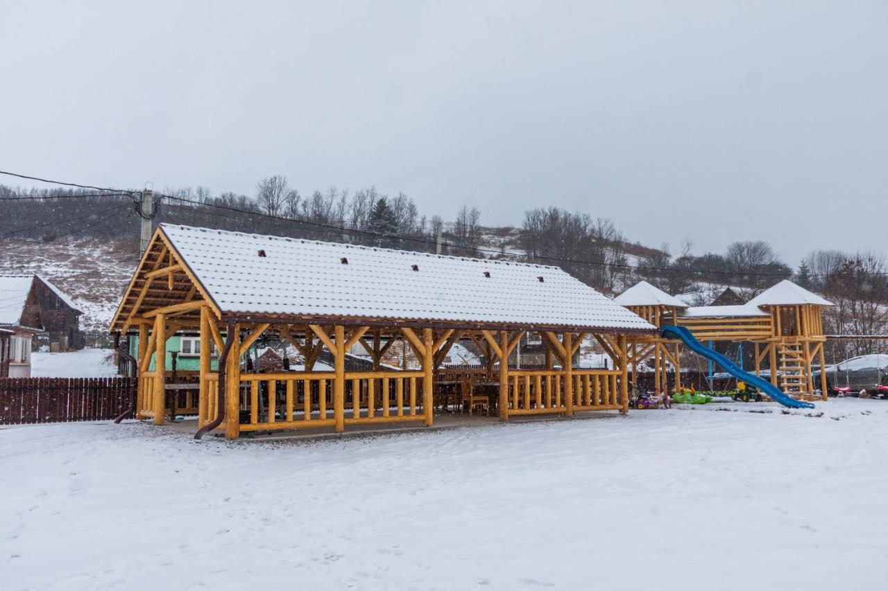 Villa Erőss Kulcsosház Lăzarea Esterno foto