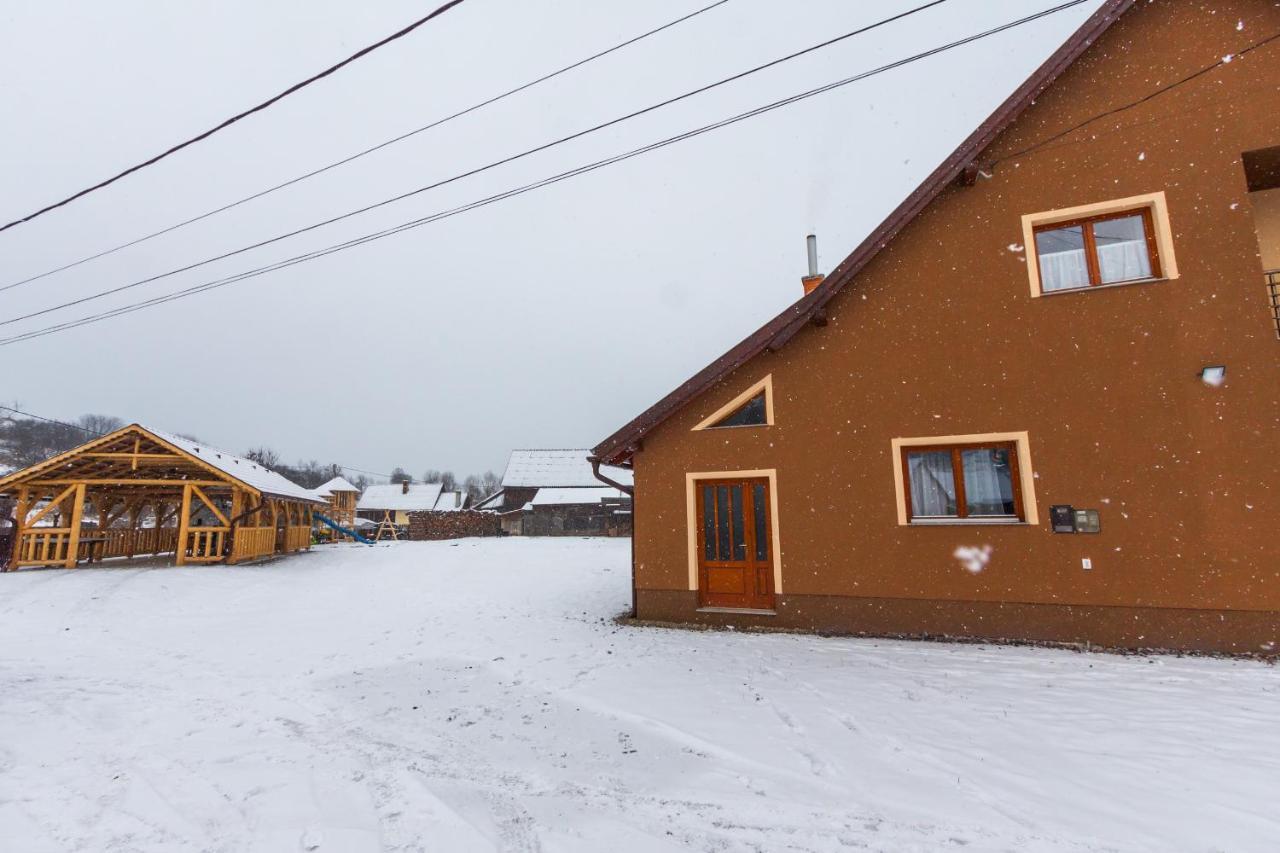 Villa Erőss Kulcsosház Lăzarea Esterno foto