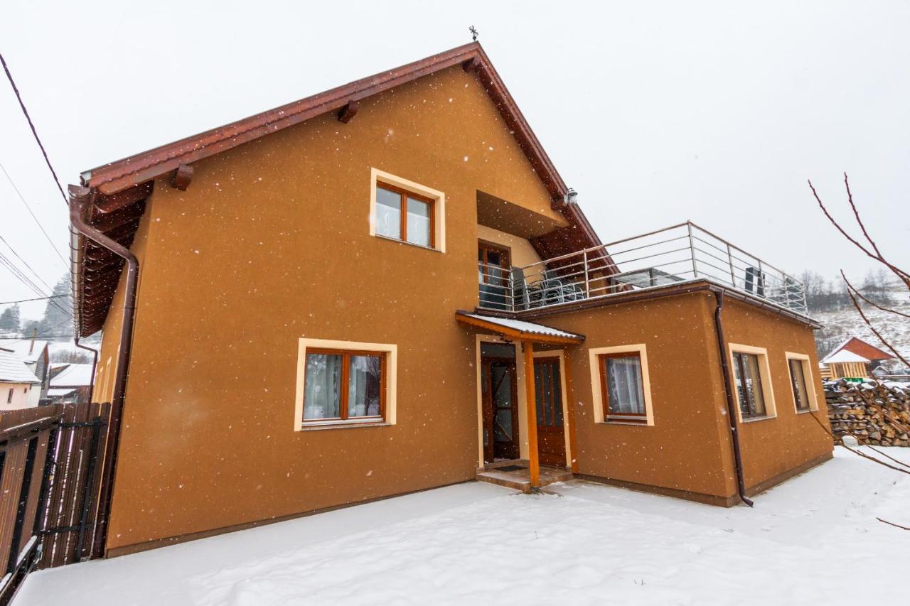 Villa Erőss Kulcsosház Lăzarea Esterno foto