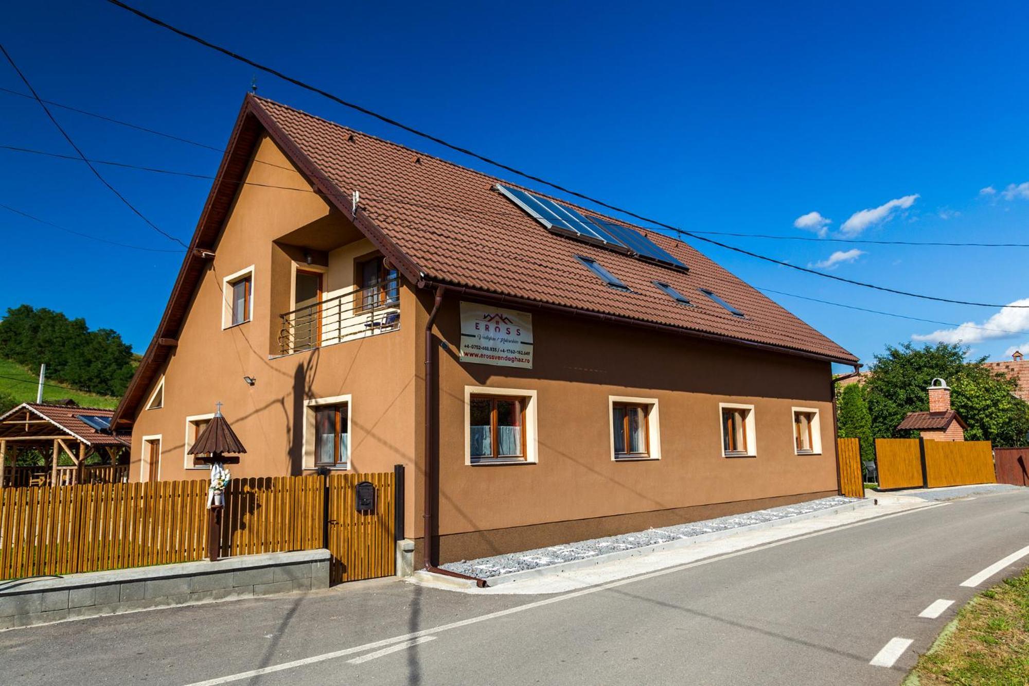 Villa Erőss Kulcsosház Lăzarea Esterno foto