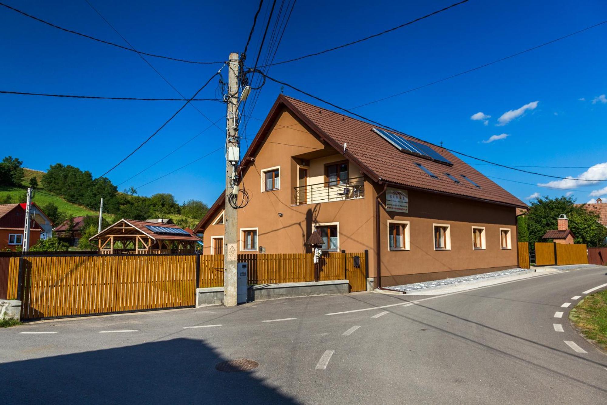 Villa Erőss Kulcsosház Lăzarea Esterno foto