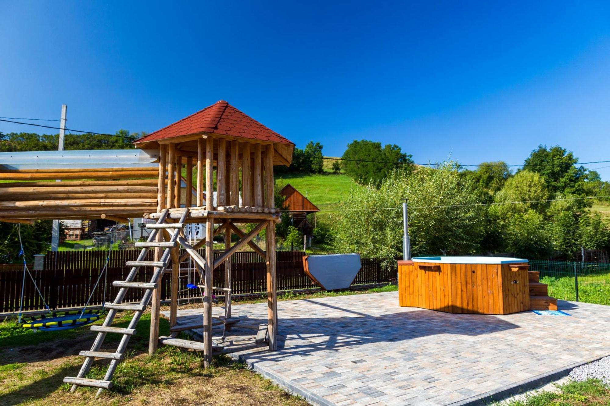 Villa Erőss Kulcsosház Lăzarea Esterno foto