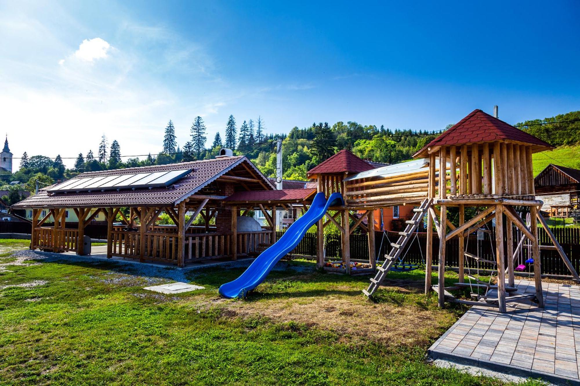 Villa Erőss Kulcsosház Lăzarea Esterno foto