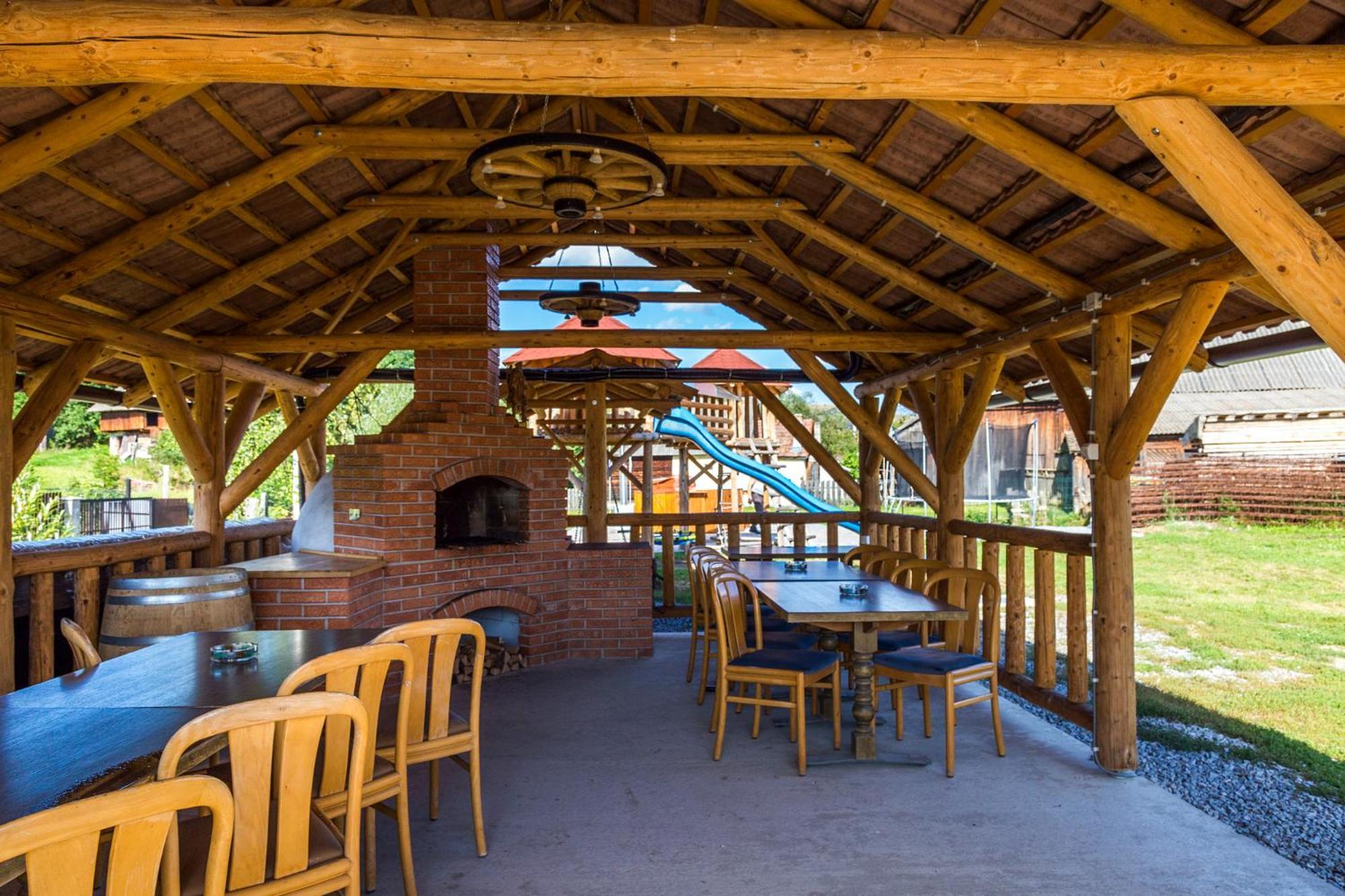 Villa Erőss Kulcsosház Lăzarea Esterno foto