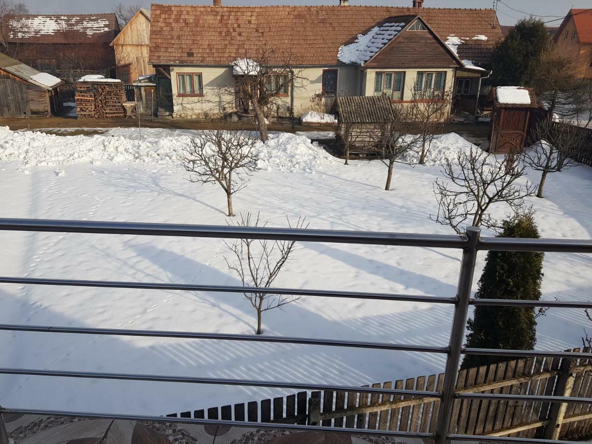 Villa Erőss Kulcsosház Lăzarea Esterno foto